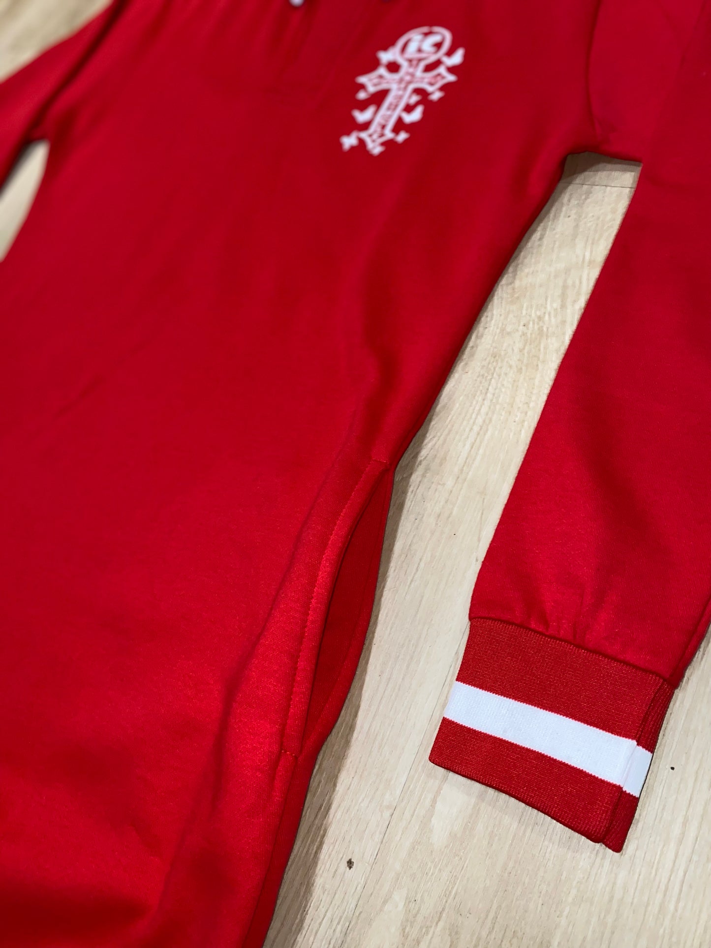 Women Red & White Designer Collar Body Dress